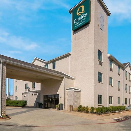 Quality Inn & Suites Roanoke - Fort Worth North Екстериор снимка